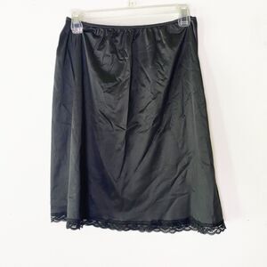 Warners Vintage Skirt Slip Lace Trim Antron Nylon 21” Long Size L Vintage